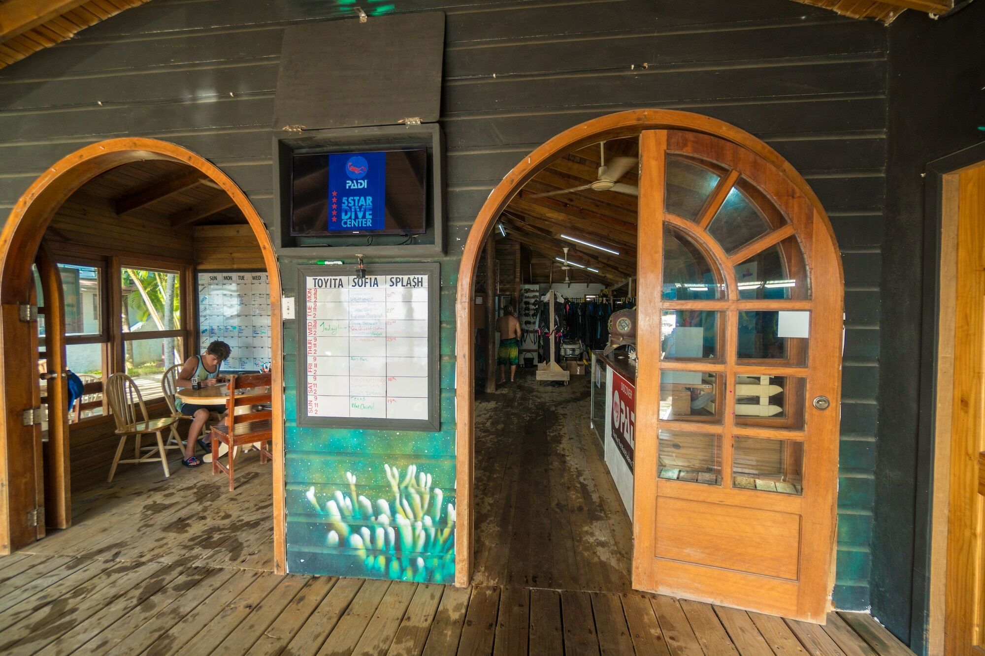 West End Divers Resort Cohoon Ridge Екстер'єр фото